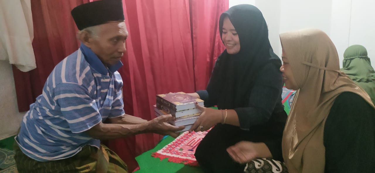Safari Ramadan Hari Ke-10, SKB Wakaf Al-Qur’an di Desa Balung Lor