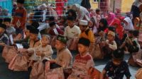 Kompak, Tiga Komunitas Pemuda di Desa Curahlele Santuni 50 Anak Yatim
