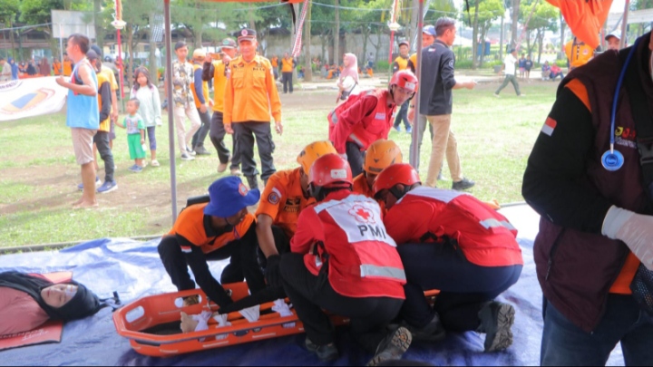 Relawan PMI Jember Ikuti Apel Peringatan Hari Kesiapsiagaan Bencana Nasional