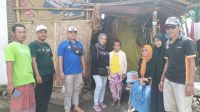 Komunitas Sosial SKB Gelar Jumat Berkah di Desa Karang Semanding