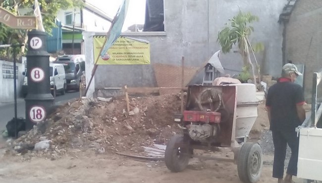 Harga sewa alat bangunan di Surakarta terkini